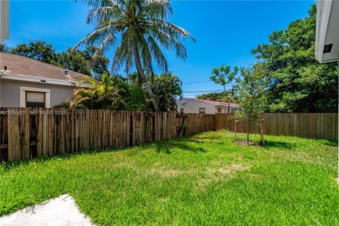 Villa ou maison à vendre à Dania Beach, Floride: 4 chambres № 2243266 - photo 27