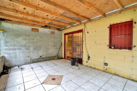 Casa en venta en Tampa, Florida, 2 dormitorios, 174.47 m2 № 1844472 - foto 20