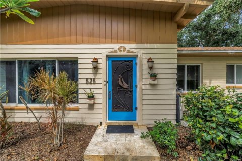 House in Saint Petersburg, Florida 3 bedrooms, 194.35 sq.m. № 1904932 - photo 3