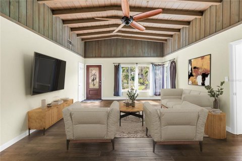 House in Saint Petersburg, Florida 3 bedrooms, 194.35 sq.m. № 1904932 - photo 7