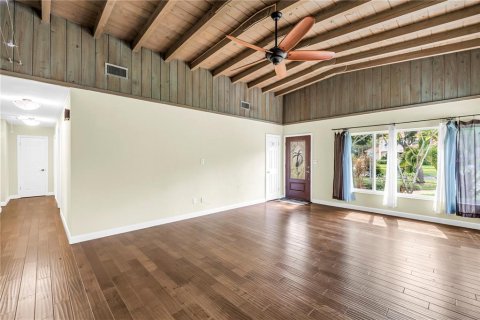 House in Saint Petersburg, Florida 3 bedrooms, 194.35 sq.m. № 1904932 - photo 10