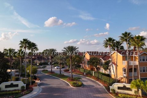 Condominio en alquiler en Orlando, Florida, 2 dormitorios, 113.25 m2 № 1857700 - foto 1