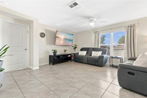 Casa en venta en Ocala, Florida, 4 dormitorios, 169.73 m2 № 2420297 - foto 10