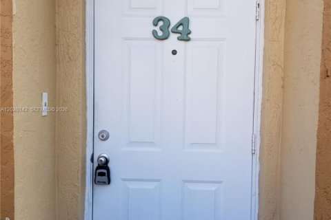 Touwnhouse à louer à Miami, Floride: 2 chambres, 104.05 m2 № 2178832 - photo 3