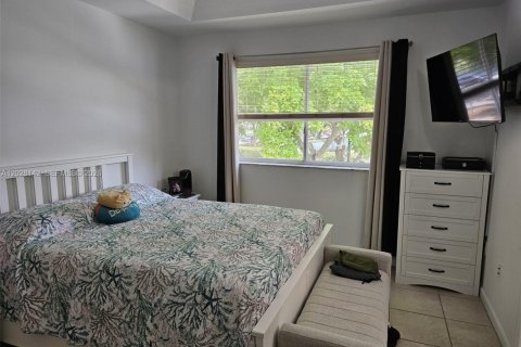 Touwnhouse à louer à Miami, Floride: 2 chambres, 104.05 m2 № 2178832 - photo 17