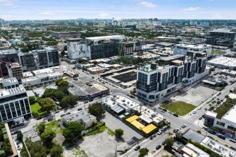 Commercial property in Miami, Florida № 1938981 - photo 21