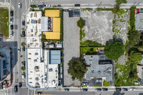 Commercial property in Miami, Florida № 1938981 - photo 9