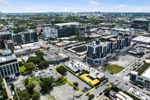 Commercial property in Miami, Florida № 1938981 - photo 20