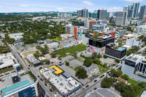 Commercial property in Miami, Florida № 1938981 - photo 13