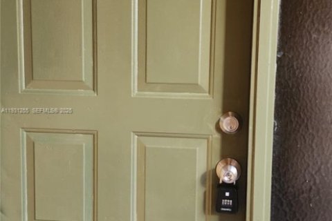 Condominio en alquiler en Coconut Creek, Florida, 3 dormitorios, 113.53 m2 № 1990743 - foto 1