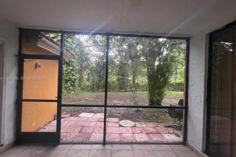 Condominio en alquiler en Coconut Creek, Florida, 3 dormitorios, 113.53 m2 № 1990743 - foto 22