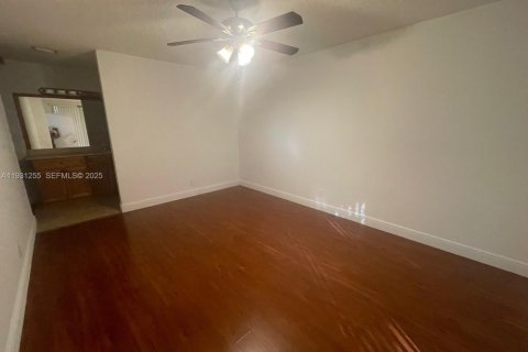 Condominio en alquiler en Coconut Creek, Florida, 3 dormitorios, 113.53 m2 № 1990743 - foto 10