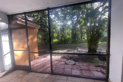 Condominio en alquiler en Coconut Creek, Florida, 3 dormitorios, 113.53 m2 № 1990743 - foto 25