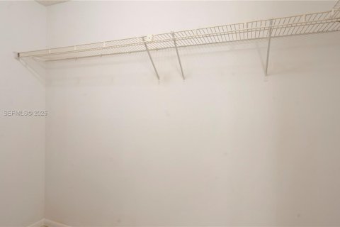 Condo in Coconut Creek, Florida, 3 bedrooms  № 1990743 - photo 26