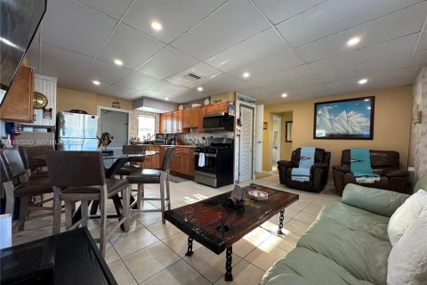 Villa ou maison à vendre à Islamorada, Village of Islands, Floride: 4 chambres, 156.08 m2 № 2193576 - photo 8
