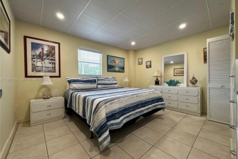 Villa ou maison à vendre à Islamorada, Village of Islands, Floride: 4 chambres, 156.08 m2 № 2193576 - photo 12
