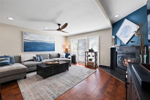 Townhouse in Indian Rocks Beach, Florida 2 bedrooms, 136.1 sq.m. № 1771625 - photo 7