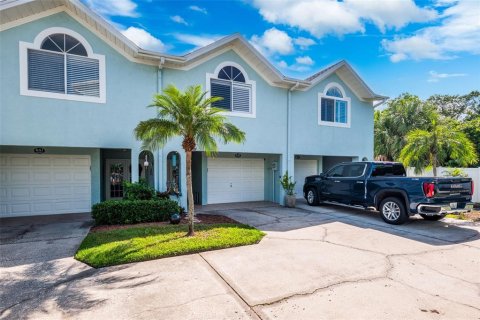 Townhouse in Indian Rocks Beach, Florida 2 bedrooms, 136.1 sq.m. № 1771625 - photo 16