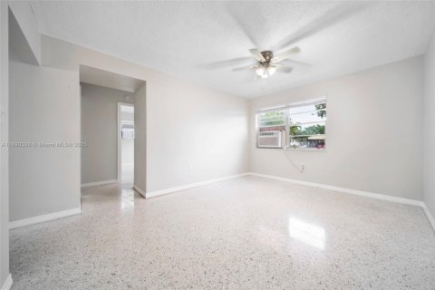 Appartement à louer à Hialeah, Floride: 2 chambres, 84.08 m2 № 1946883 - photo 19