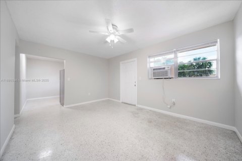 Appartement à louer à Hialeah, Floride: 2 chambres, 84.08 m2 № 1946883 - photo 27