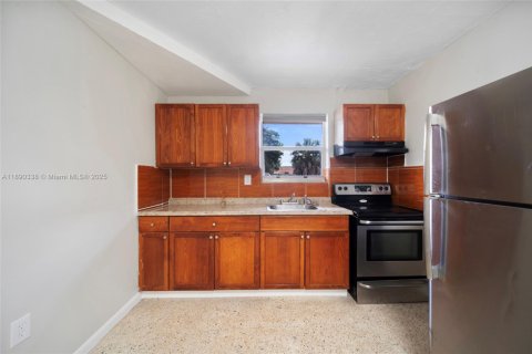 Appartement à louer à Hialeah, Floride: 2 chambres, 84.08 m2 № 1946883 - photo 28