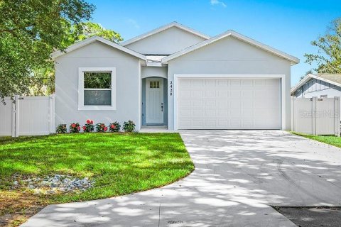 Villa ou maison à louer à Sarasota, Floride: 3 chambres, 159.98 m2 № 1786264 - photo 1