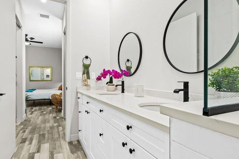 Villa ou maison à louer à Sarasota, Floride: 3 chambres, 159.98 m2 № 1786264 - photo 7
