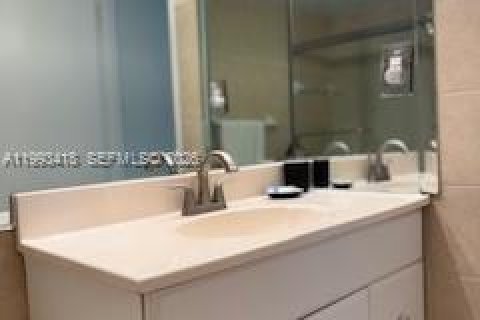 Купить кондоминиум в Майами-Бич, Флорида 1 спальня, 86.4м2, № 2055616 - фото 15