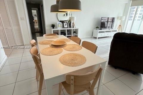 Купить кондоминиум в Майами-Бич, Флорида 1 спальня, 86.4м2, № 2055616 - фото 14