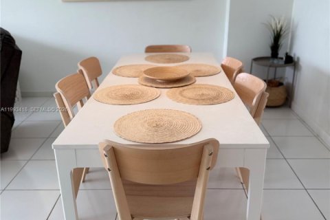 Купить кондоминиум в Майами-Бич, Флорида 1 спальня, 86.4м2, № 2055616 - фото 12