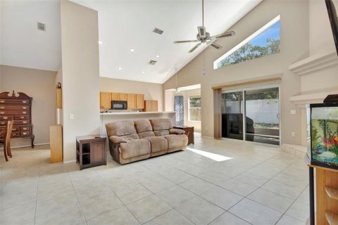 House in Apopka, Florida 3 bedrooms, 212.93 sq.m. № 1804850 - photo 21