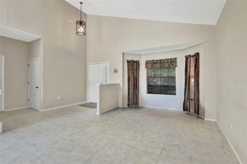 House in Apopka, Florida 3 bedrooms, 212.93 sq.m. № 1804850 - photo 7