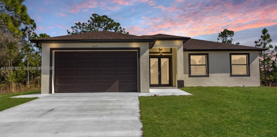 House in Lehigh Acres, Florida 4 bedrooms, 153.29 sq.m. № 2019542