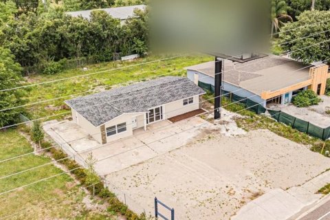 Commercial property in Land O' Lakes, Florida 165.37 sq.m. № 2239474 - photo 3