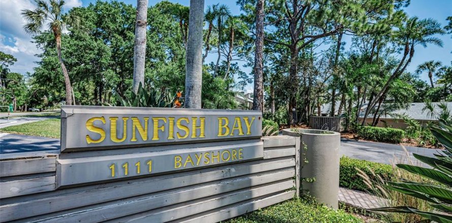 Condo à Clearwater, Floride, 2 chambres  № 2101560