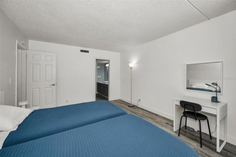 Copropriété à vendre à Clearwater, Floride: 2 chambres, 120.22 m2 № 2101560 - photo 20