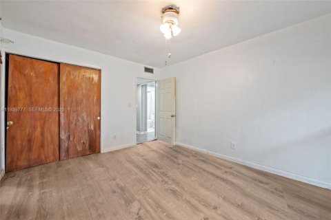 Villa ou maison à vendre à Tamarac, Floride: 2 chambres, 85.84 m2 № 2007408 - photo 19