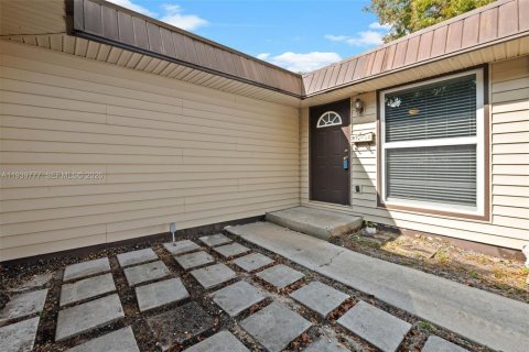 Villa ou maison à vendre à Tamarac, Floride: 2 chambres, 85.84 m2 № 2007408 - photo 3