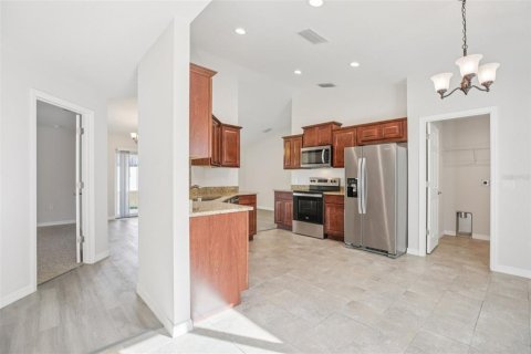 Villa ou maison à vendre à Ocala, Floride: 3 chambres, 122.17 m2 № 2142315 - photo 11