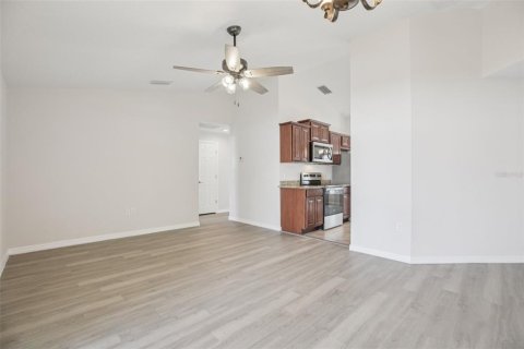 Villa ou maison à vendre à Ocala, Floride: 3 chambres, 122.17 m2 № 2142315 - photo 7