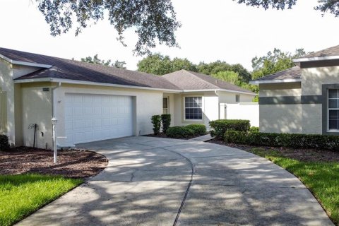 House in Clermont, Florida 2 bedrooms, 108.7 sq.m. № 1894192 - photo 1