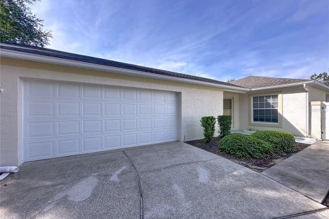 House in Clermont, Florida 2 bedrooms, 108.7 sq.m. № 1894192 - photo 12