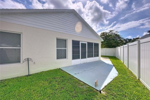 House in Clermont, Florida 2 bedrooms, 108.7 sq.m. № 1894192 - photo 19