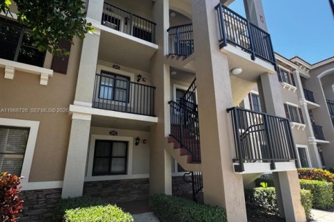 Condo in Cutler Bay, Florida, 2 bedrooms  № 2081337 - photo 2