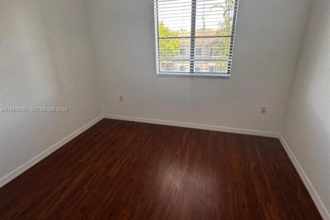 Condo in Cutler Bay, Florida, 2 bedrooms  № 2081337 - photo 11