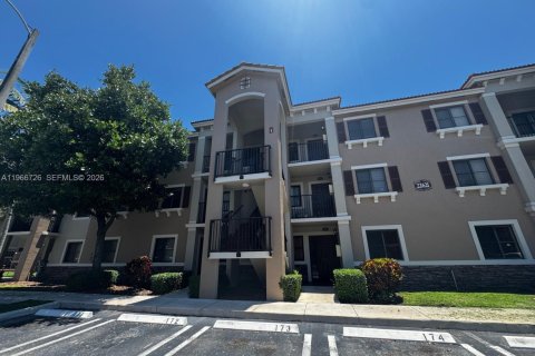 Condo in Cutler Bay, Florida, 2 bedrooms  № 2081337