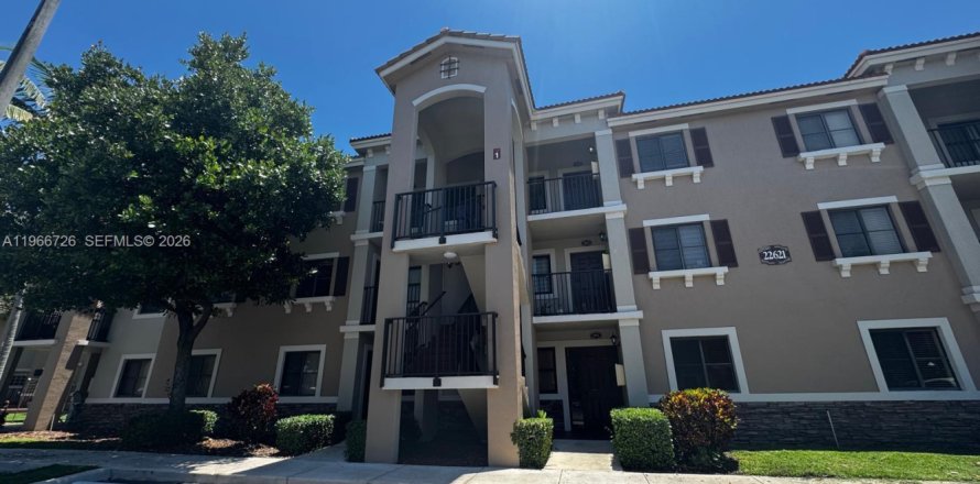 Condo in Cutler Bay, Florida, 2 bedrooms  № 2081337