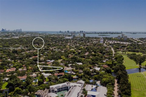 Land in Biscayne Park, Florida № 1770355 - photo 1