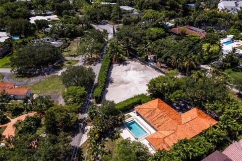 Land in Biscayne Park, Florida № 1770355 - photo 2