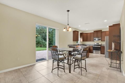 Casa en venta en Wesley Chapel, Florida, 4 dormitorios, 251.77 m2 № 1884999 - foto 14